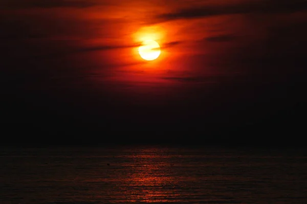 Schöner Blick Auf Den Sonnenuntergang — Stockfoto