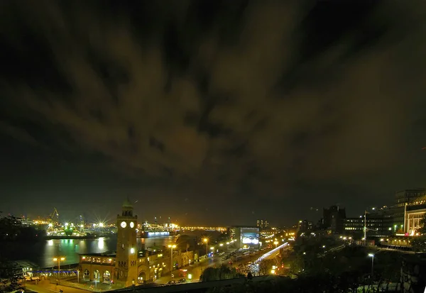 Vista Panorâmica Majestosa Cidade Urbana — Fotografia de Stock