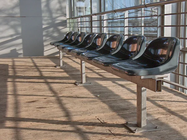 Asientos Aeropuerto Bajo Sol — Foto de Stock