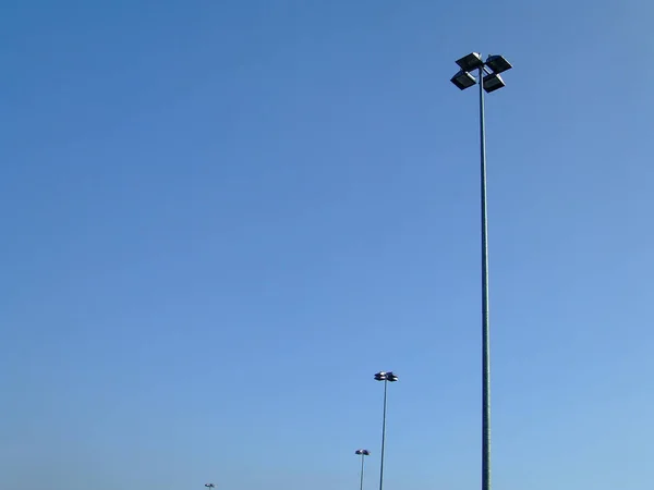 Farola Cielo Azul —  Fotos de Stock