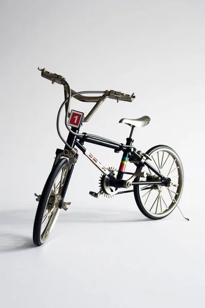 Närbild Cykel Isolerad Vit Bakgrund — Stockfoto