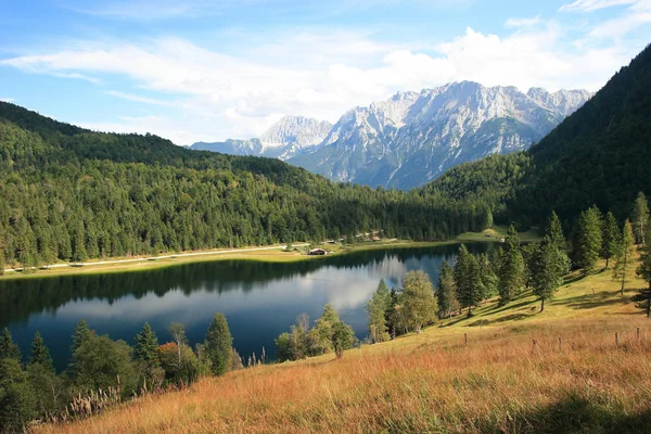 Krásné Jezero Letním Období — Stock fotografie