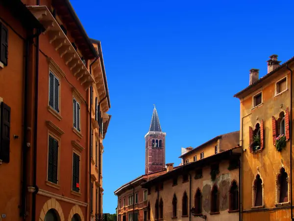 Verona Město Severní Části Itálie Benátska Středověkým Starým Městem Postaveným — Stock fotografie