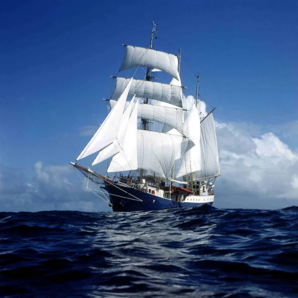 Barkentine Atlantis Full Sail — Stock Photo, Image