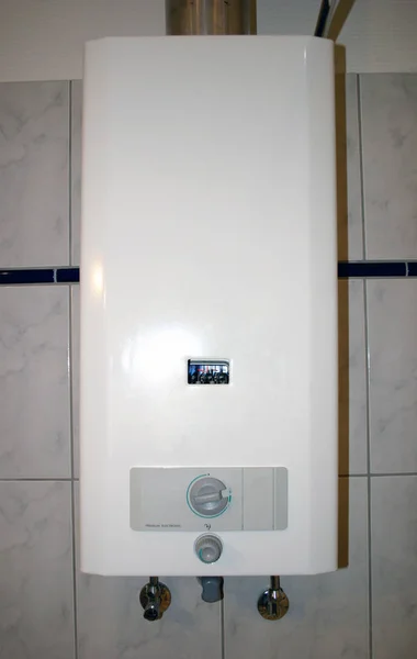 Das Bild Des Badezimmers Mit Dem Notlicht — Stockfoto