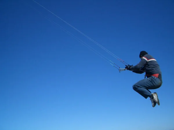 Uçurtma Havada Zıplıyor — Stok fotoğraf