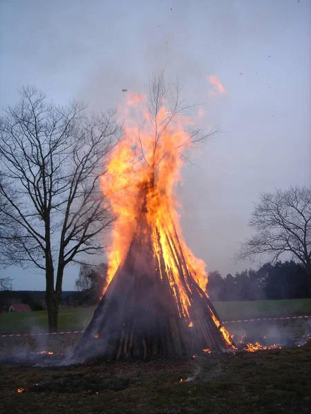 Hot Flame Burning Red Fire — Stock Photo, Image