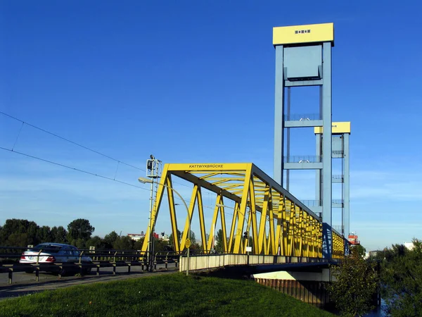 Obok Khlbrandbrcke Drugi Most Porcie Hamburskim Południowej Łabie Jest Most — Zdjęcie stockowe