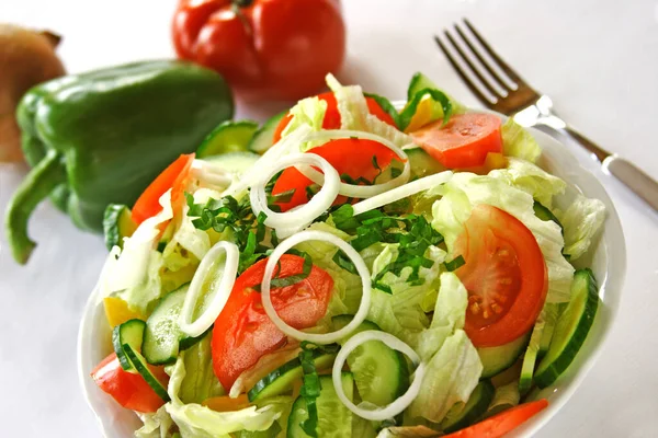 Nahaufnahme Von Leckeren Frischen Salat — Stockfoto