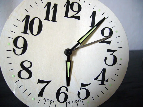 Primer Plano Del Reloj Concepto Flujo Tiempo — Foto de Stock