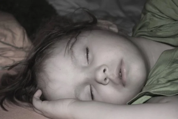 Niño Durante Sueño Editado Con Nitidez Reducción Saturación —  Fotos de Stock