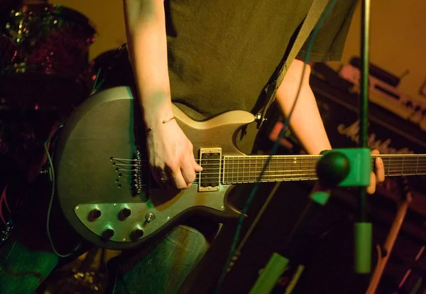 Guitarrista Clube Noturno — Fotografia de Stock