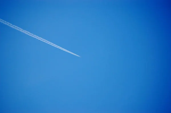 Airplane Flying Blue Sky — Stock Photo, Image