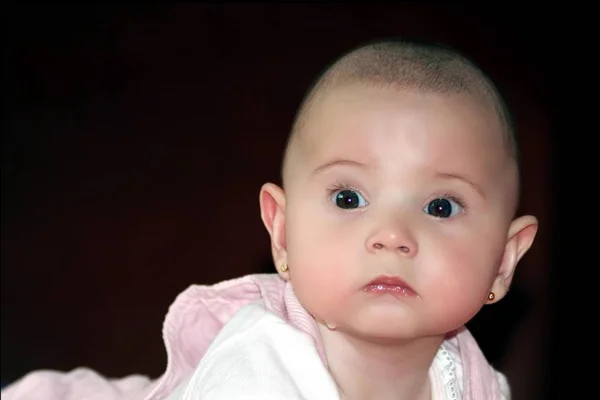 Vista Panorámica Del Niño Pequeño Lindo — Foto de Stock