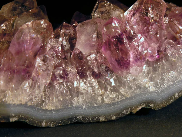 Achatdruse Dengan Kristal Batu — Stok Foto