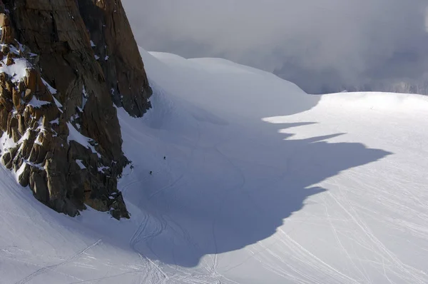 Σκιά Του Aiguille Midi Στον Πυθμένα Του Vallee Blanche Chamonix — Φωτογραφία Αρχείου