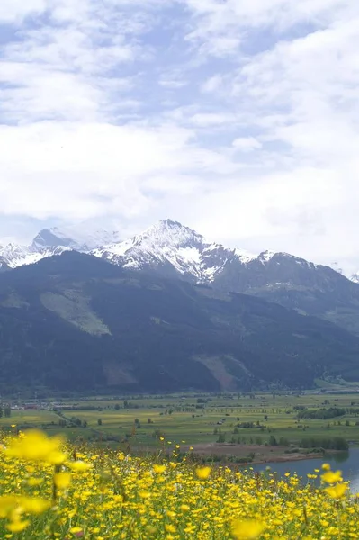 Alperna Det Högsta Och Mest Omfattande Bergskedjesystemet Som Ligger Helt — Stockfoto