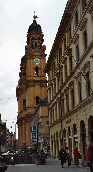 Malebný Pohled Krásnou Historickou Architekturu Krajiny — Stock fotografie