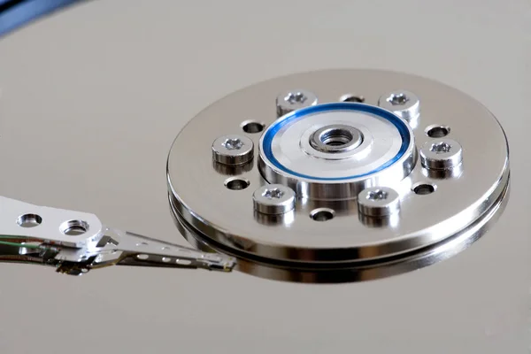 Hard Disk Drive Fundalul Culorii Albastre — Fotografie, imagine de stoc