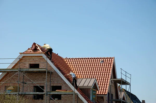 Ein Haus Ist Überdacht — Stockfoto