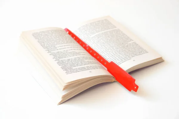 Book Eyeglasses Close Shot — Stock Photo, Image