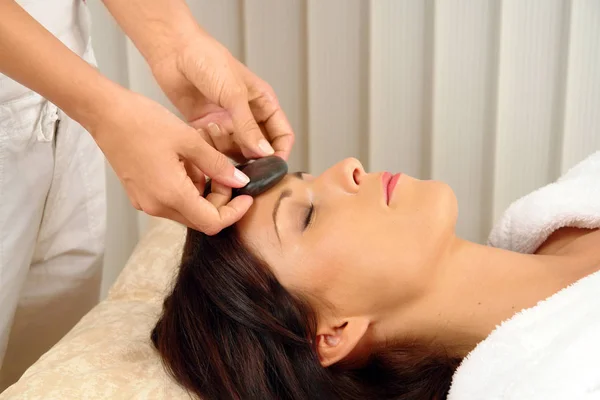 beauty procedure in spa salon