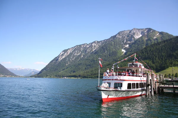 Tekne Gezisi Çok Güzeldir — Stok fotoğraf