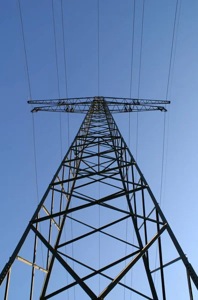 Hochspannungsleitungen Elektrische Energie — Stockfoto