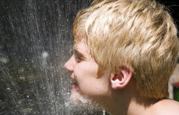 Erfrischt Brutzelt — Stockfoto