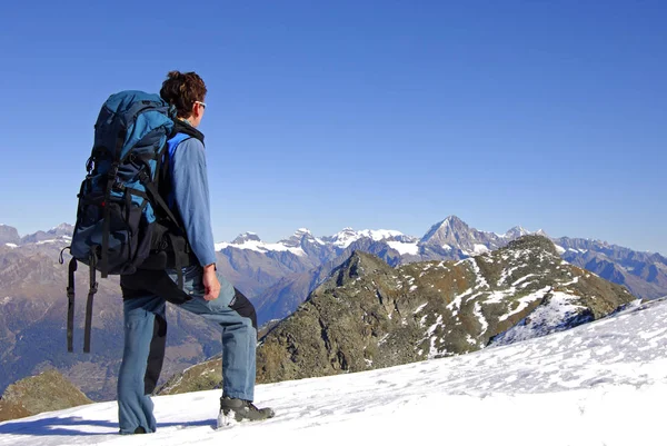 Vista Panorámica Del Hermoso Paisaje Con Cordillera — Foto de Stock