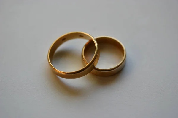 Esküvői Ékszerek Eljegyzési Gyűrűk Jegygyűrűk — Stock Fotó
