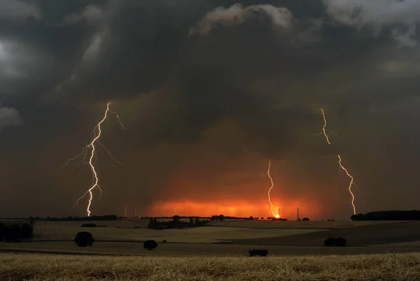 Céu Com Tempestade Relâmpago Mudança Climática — Fotografia de Stock