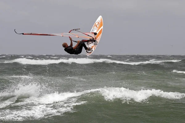 Ένας Windsurfer Στην Παραλία Του Sylt — Φωτογραφία Αρχείου