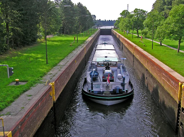 Canal Dortmund Ems Canal 265 Largo Entre Puerto Ciudad Dortmund —  Fotos de Stock