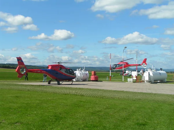 Benzinkút Helikopter — Stock Fotó