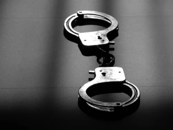 Metal Handcuffs Close Shot — Stock Photo, Image