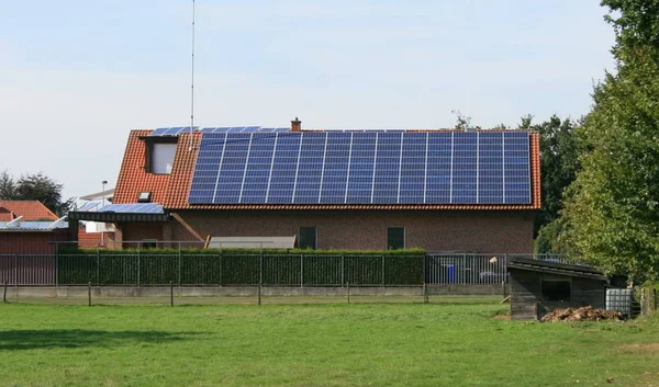 Energia Solare Produzione Energia — Foto Stock