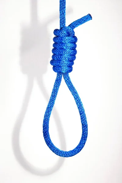 白い背景にロープで結ばれたロープ — ストック写真