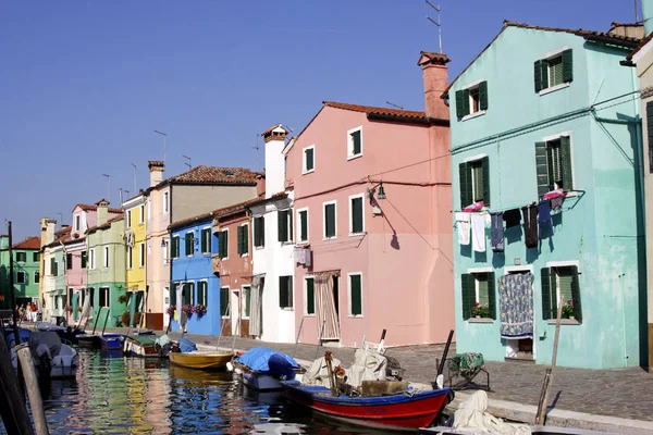 Wohnhaeusser Canal Burano — Foto de Stock