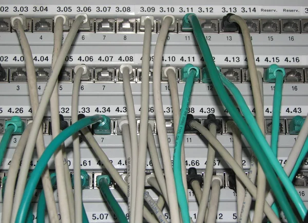 Cables Red Servidores Centro Datos —  Fotos de Stock