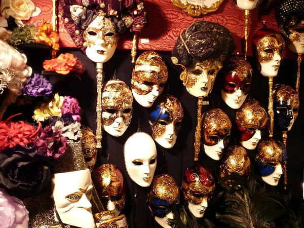 Καρναβάλι Της Βενετίας Ιταλία Τυπικές Βενετσιάνικες Μάσκες — Φωτογραφία Αρχείου