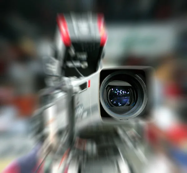 Nahaufnahme Einer Kamera Mit Verschwommenem Hintergrund — Stockfoto