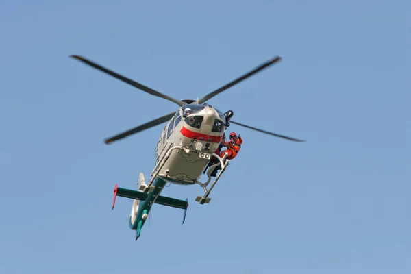 Helikoptervliegtuig Luchtverkeer — Stockfoto