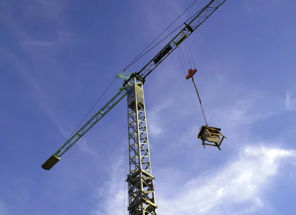 Szenischer Blick Auf Schwere Industriekräne — Stockfoto