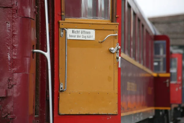 Drzwi Zabytkowych Wagonów Kolejowych — Zdjęcie stockowe