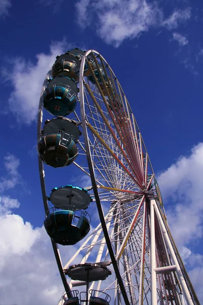 Óriáskerék Körhinta Vidámpark — Stock Fotó