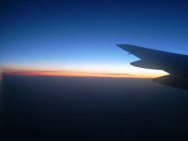 飞机上的落日 — 图库照片