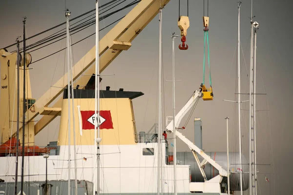 Reparaciones Barco Puerto Cuxhaven —  Fotos de Stock