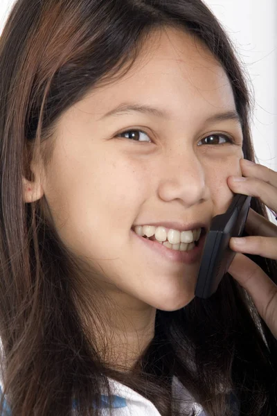 Jovem Mulher Falando Telefone — Fotografia de Stock