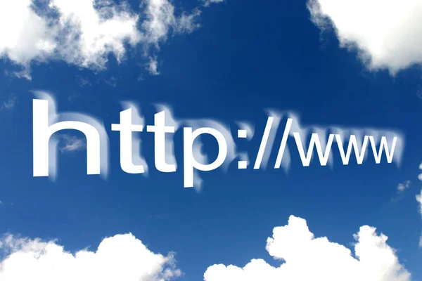 Conceito Computação Nuvem Com Texto Sobre Fundo Azul Céu — Fotografia de Stock